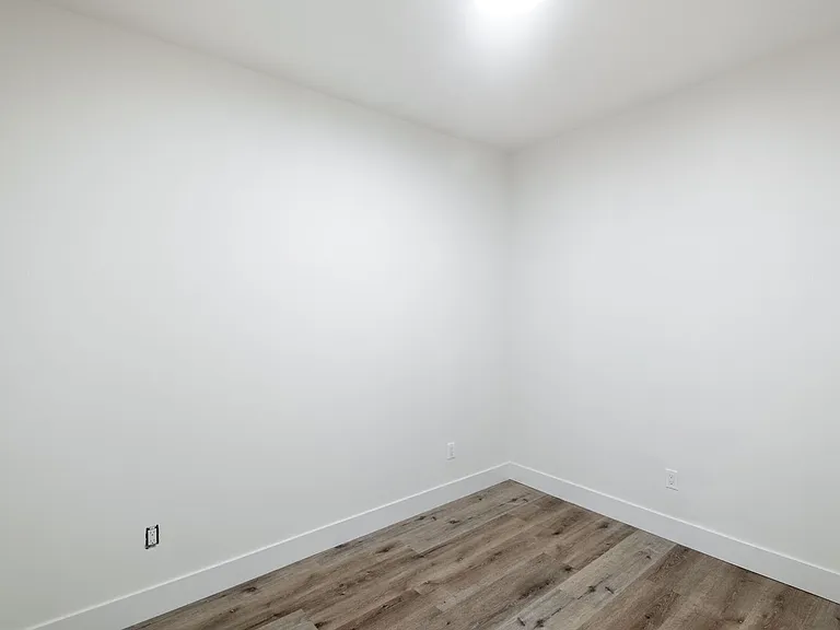 1623 N Mariposa — Photo 52