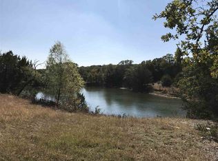 595 Willow Ln, West, TX 76691