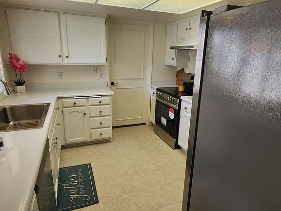 5th image of 49 LEISURE WORLD --