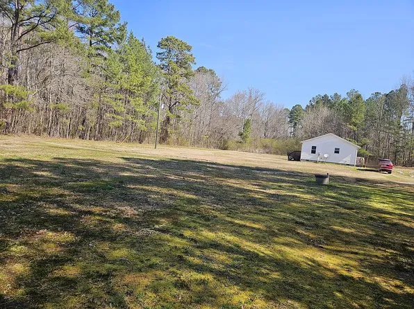 90 Saunders Rd, Emporia, VA 23847