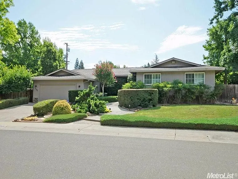 5200 Dory Way photo 1