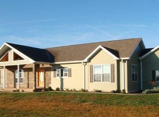 101 Adele Ct, Jacksonville, IL 62650