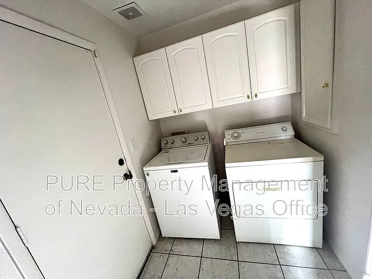 5716 Grand Entries Dr — Photo 38