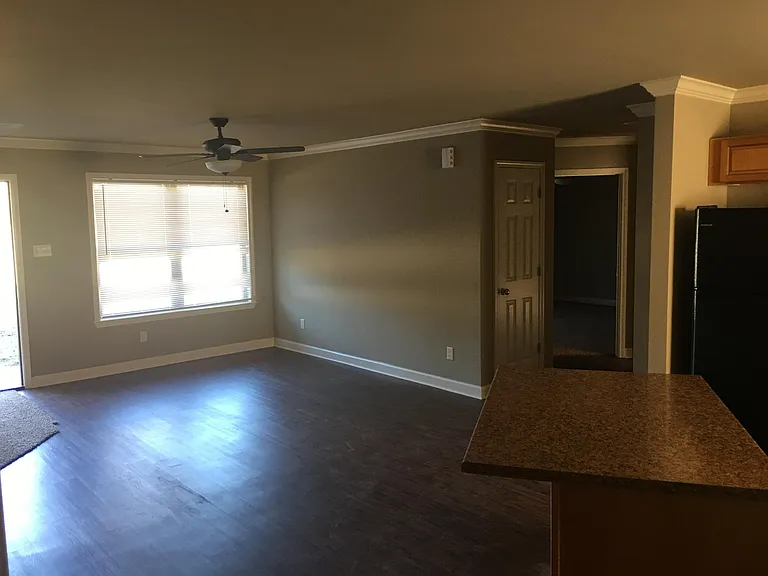 6025 Noble Rd — Photo 5