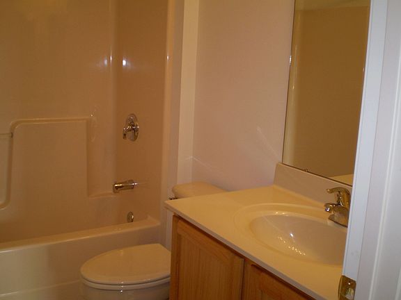 5th image of 38960 Amberwood Dr
