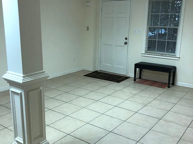 545 Ladybank Ln — Photo 13