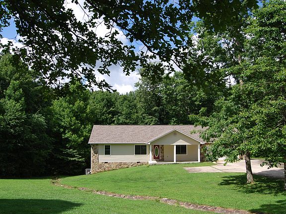 2nd image of 304 Clinton Wright Ln