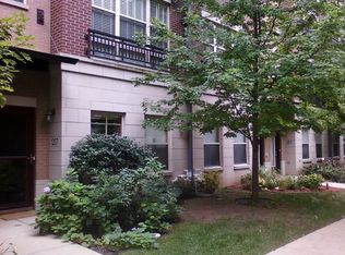 1207 W Arthington St, Chicago, IL 60607