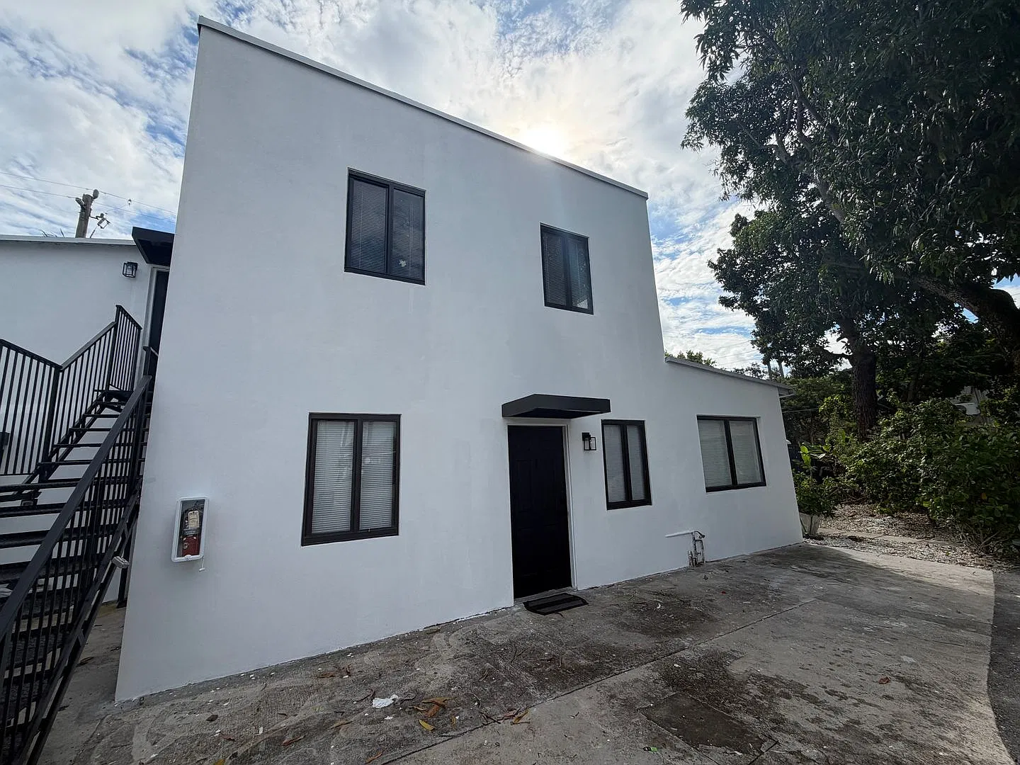 2621 NW 22 Ct. — Photo 4