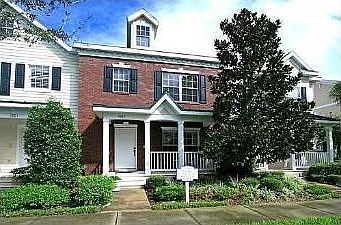 1st image of 9815 Poplar Pl
