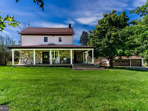 266 Fifty Acre Rd, Johnstown, PA 15904