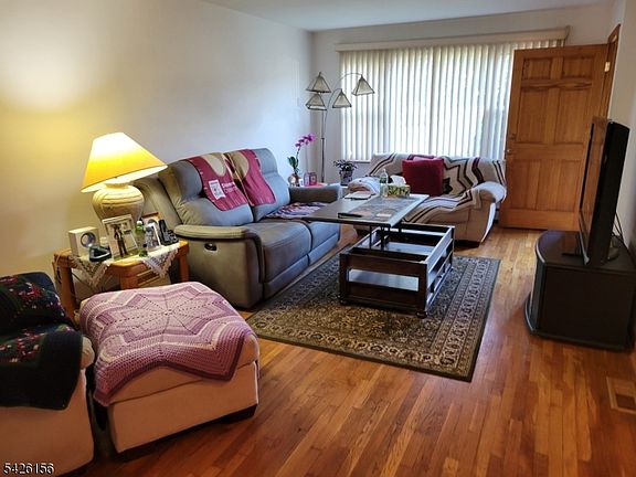 2nd image of 200 E 11Th St #1,2