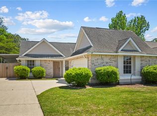 1700 Rivertree Ct, New Orleans, LA 70131