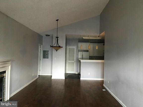4th image of 4443 Fair Stone Dr APT 306