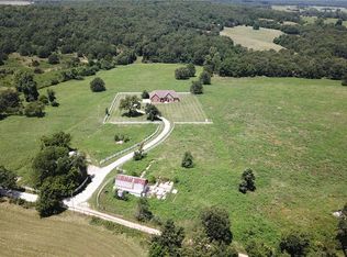 26997 Castleberry Rd, Lebanon, MO 65536