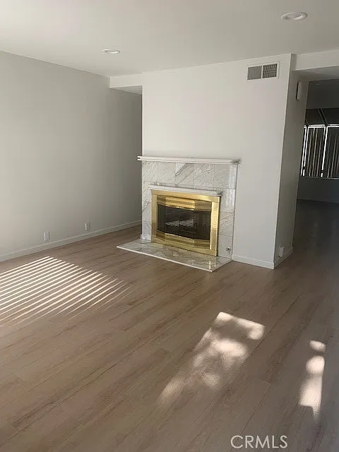 2 bed, 1375 sqft, $3,450 — Photo 4