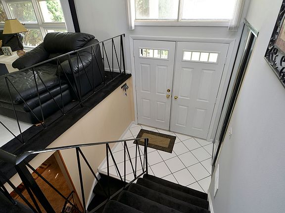 4th image of 3635 Winston Dr