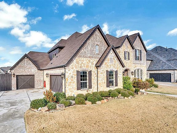 2nd image of 15258 Fountain Ln