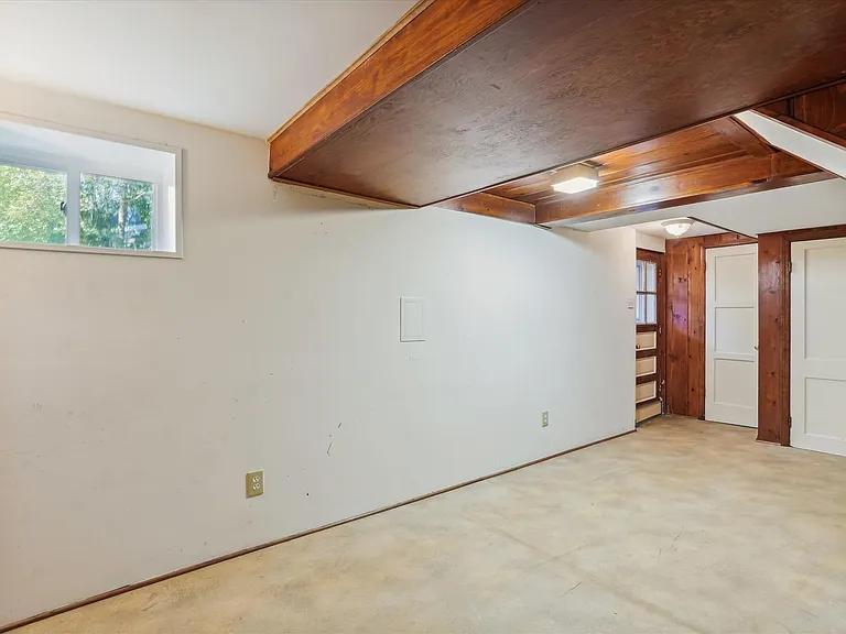5212 Augusta St — Photo 29