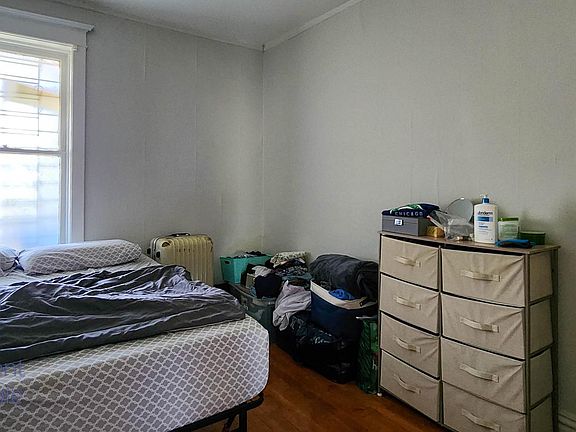 4th image of 1154 W Morse Ave #2