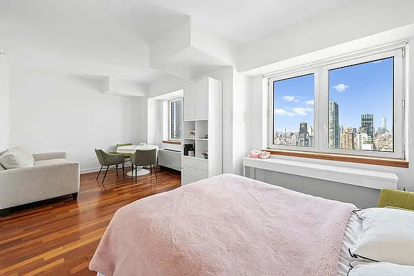 Rented by Corcoran | media 2