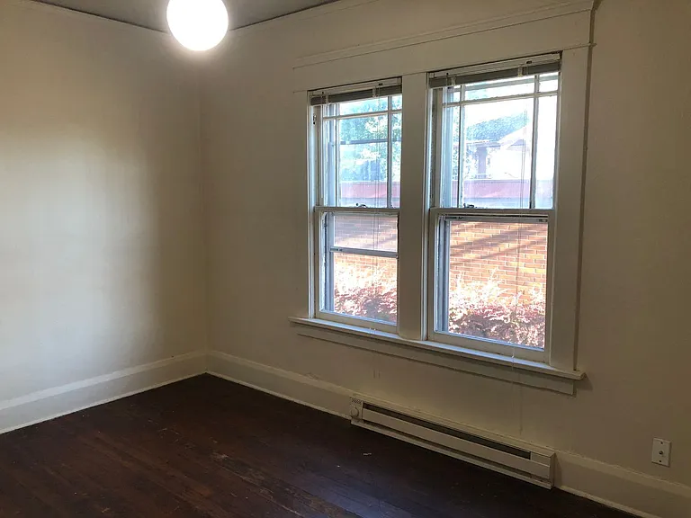 1348 Oak St — Photo 16