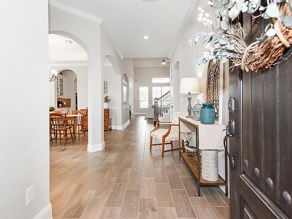 3rd image of 19139 Blue Hill Ln