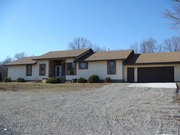 22181 Locust Grove Rd, Thompsonville, IL 62890