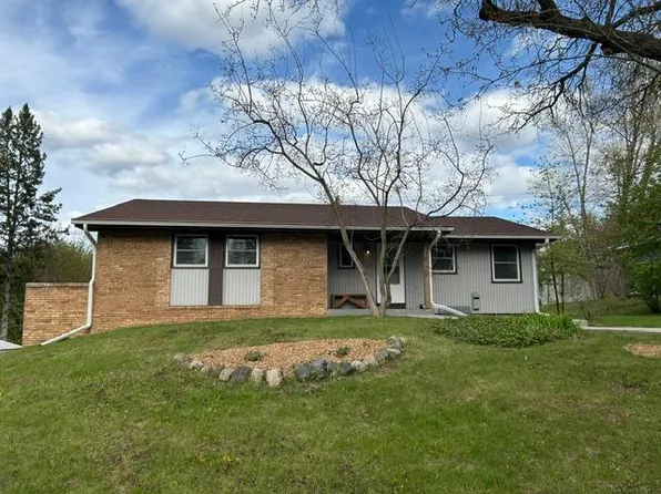 2580 Winfield Ave, Golden Valley, MN 55422