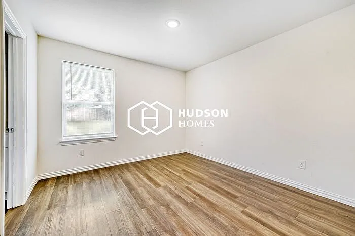 2128 R W Bivens Ln — Photo 9