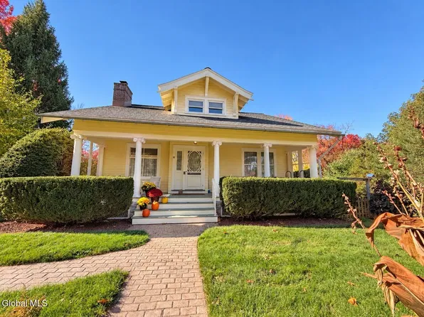 18 Orient Avenue, Averill Park, NY 12018