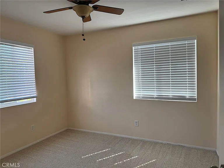 32585 Winterberry Ln — Photo 8