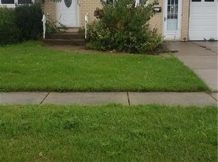 94 Candace Ln, Depew, NY 14043