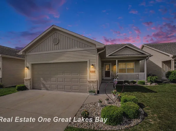 2619 Kitty Hawk Cir, Midland, MI 48642