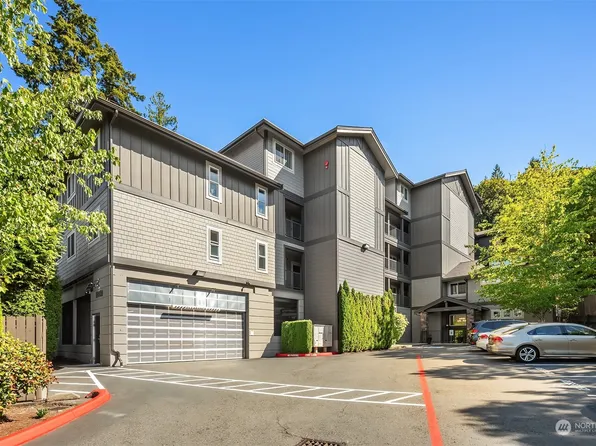18609 SE Newport Way #406, Issaquah, WA 98027