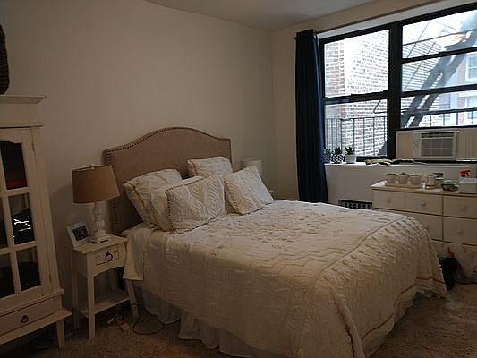 2nd image of 346 E 15th St APT 4