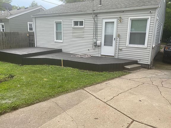 2nd image of 21116 Audrey Ave