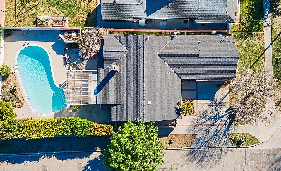 1st image of 7058 McLennan Ave