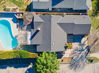 7058 McLennan Ave, Van Nuys, CA 91406