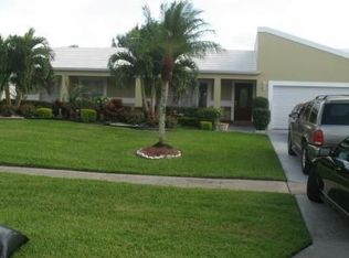 11560 Sanderling Dr, Wellington, FL 33414