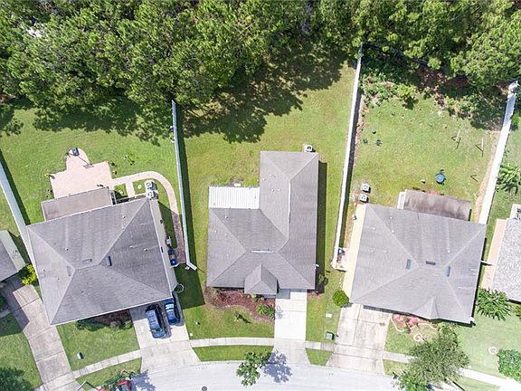 4th image of 4039 Greenleaf Dr