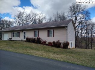 86 Reid St, Sparta, NC 28675