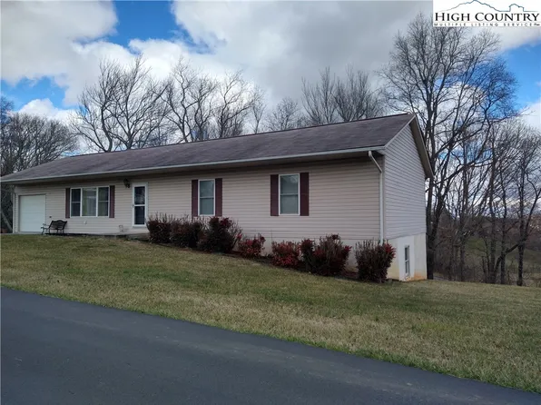 86 Reid Street, Sparta, NC 28675