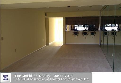 4th image of 1711 Whitehall Dr APT 106