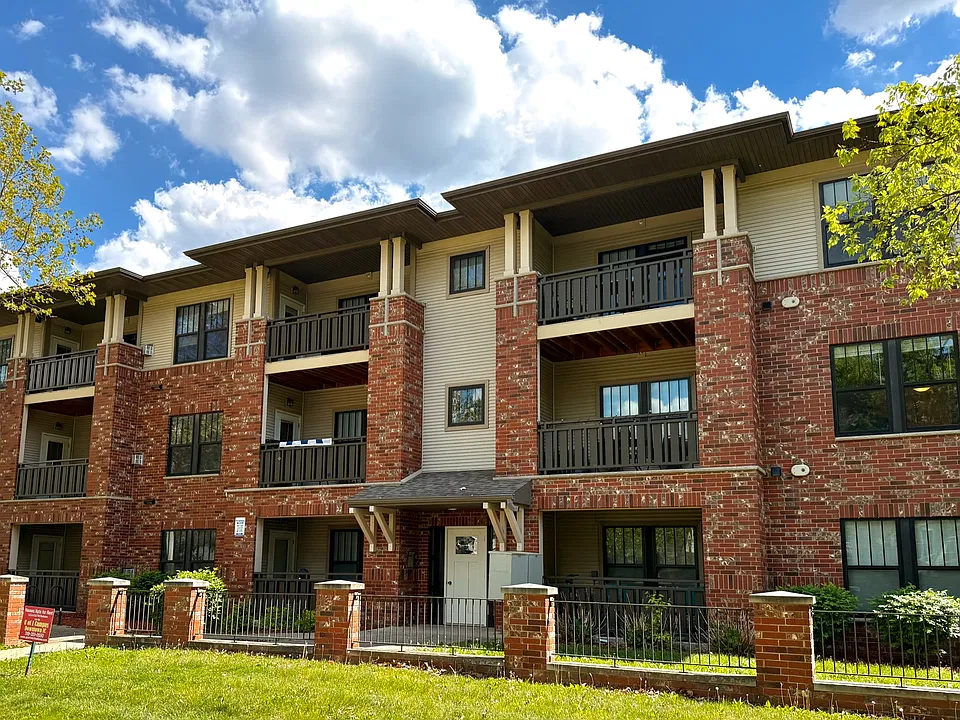 821 E Jefferson St #9