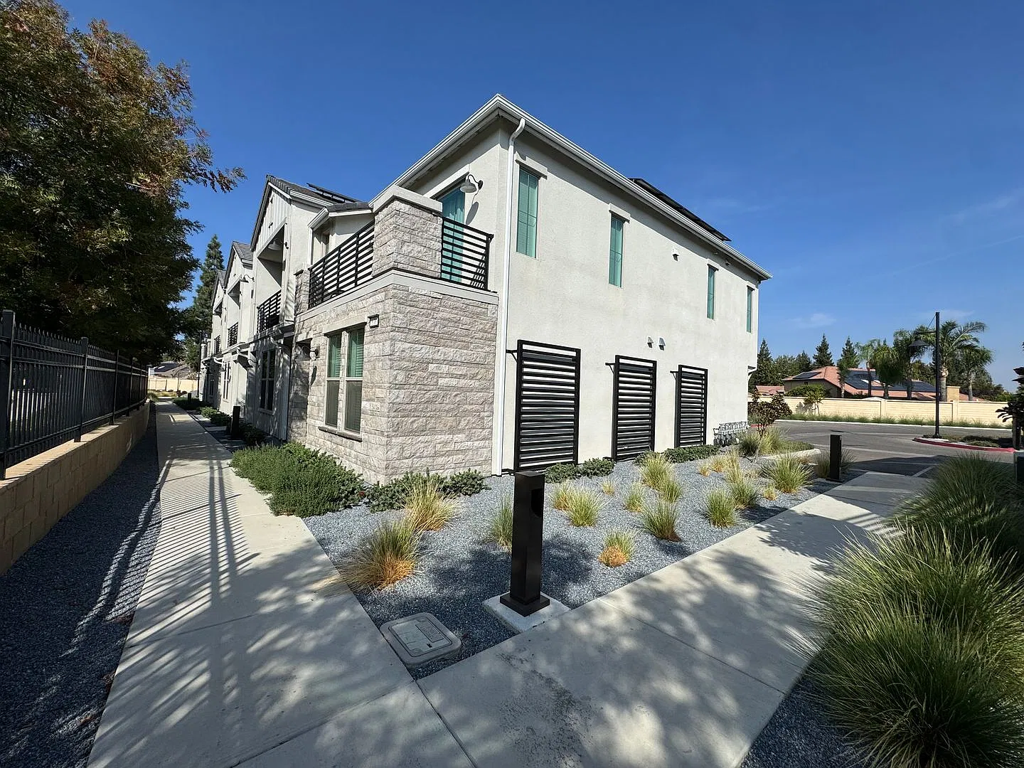 2347 - Soto — Photo 1