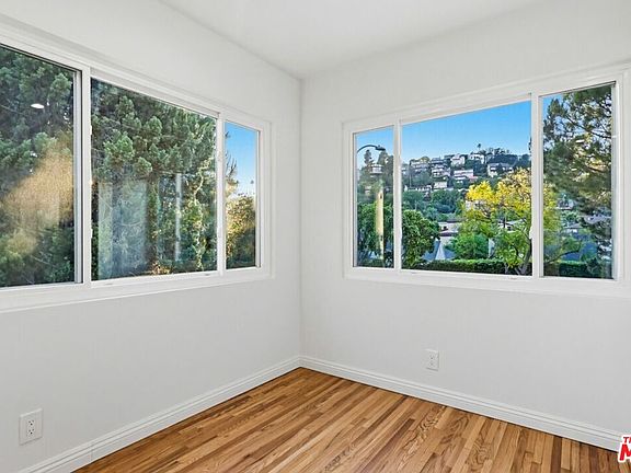 5th image of 1828 Silver Lake Blvd