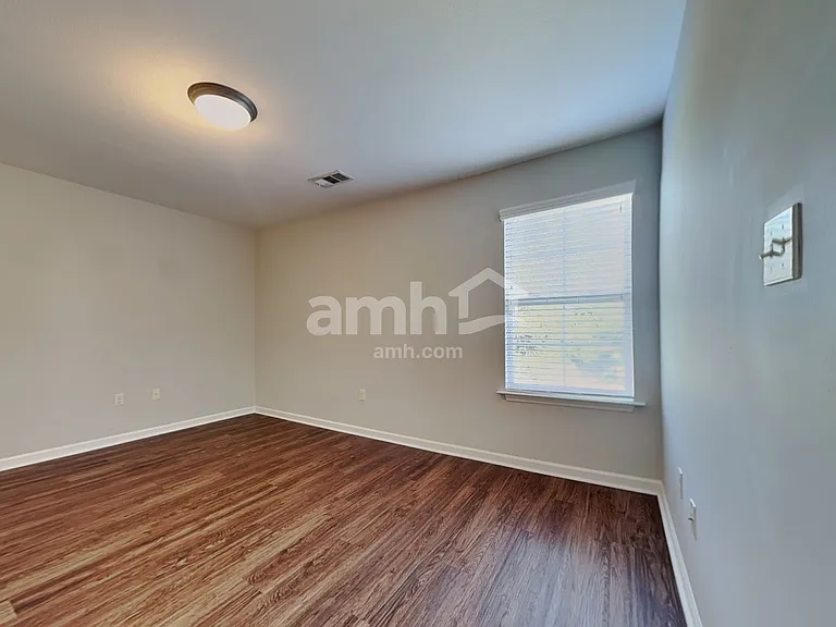 2400 Ancient Oak Ln — Photo 14