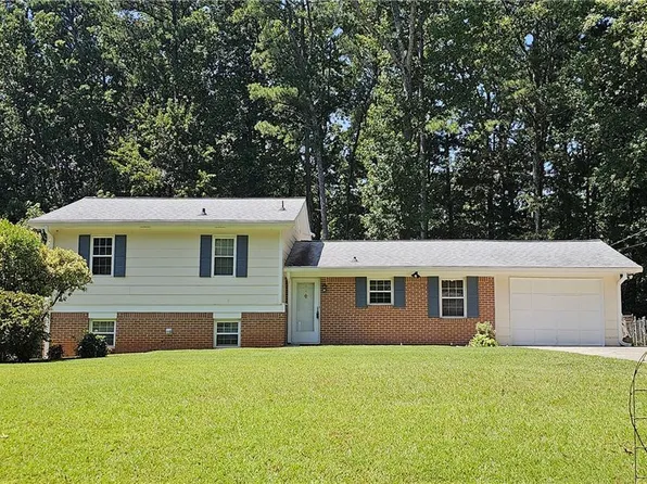 4380 Hickory Wood Ln, Atlanta, GA 30360