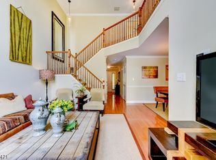 325 Tammy Ln #325, Bridgewater, NJ 08807